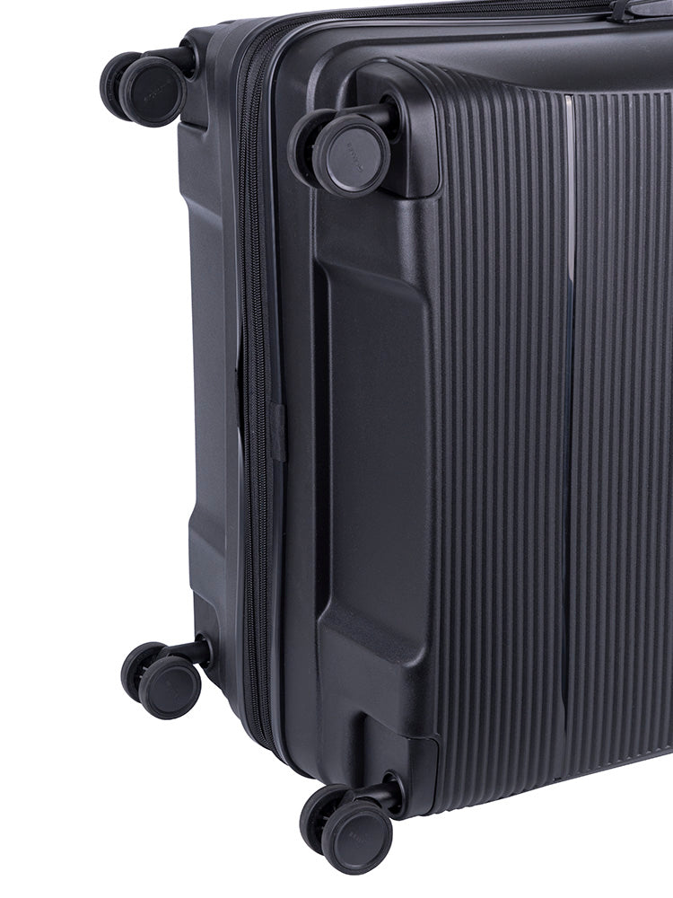 Qwest Luggage Travel Sets