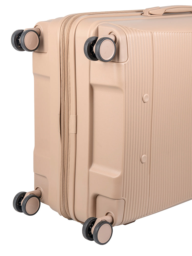 Qwest Luggage Travel Sets