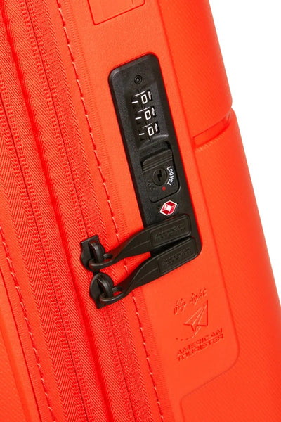 Dashpop 55cm Expander Carry-On