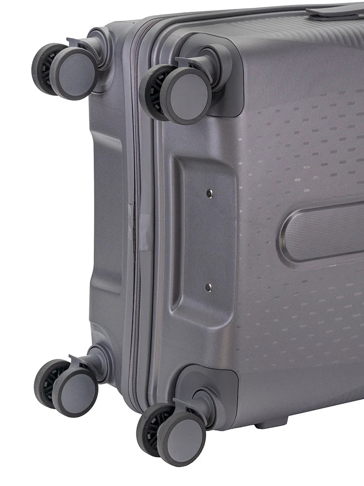 Stellar 66cm Medium Check In