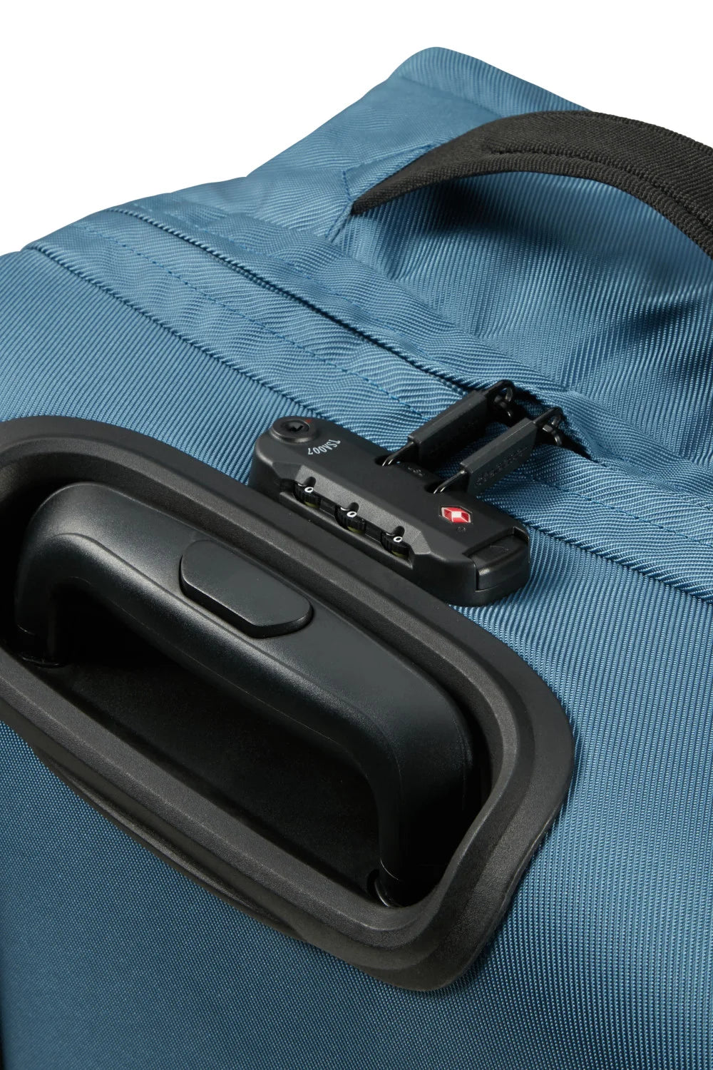 Urban Track 78cm Large Duffel with Wheels
