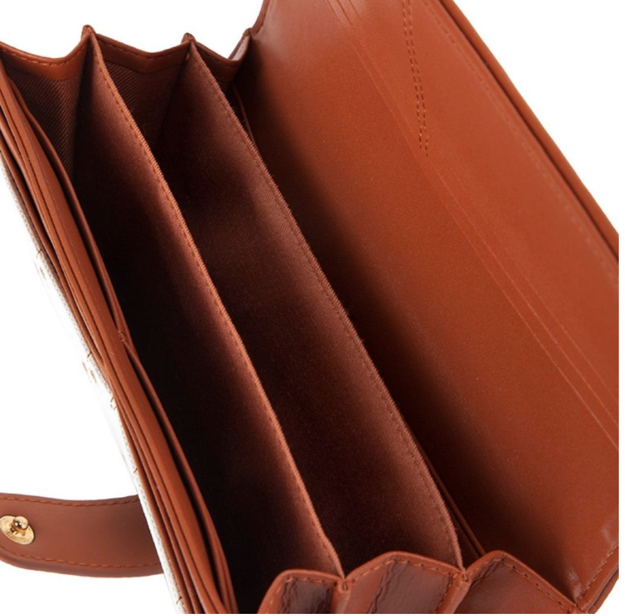 Iconic Clutch Purse