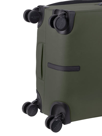 Quantum 71cm Medium Check In