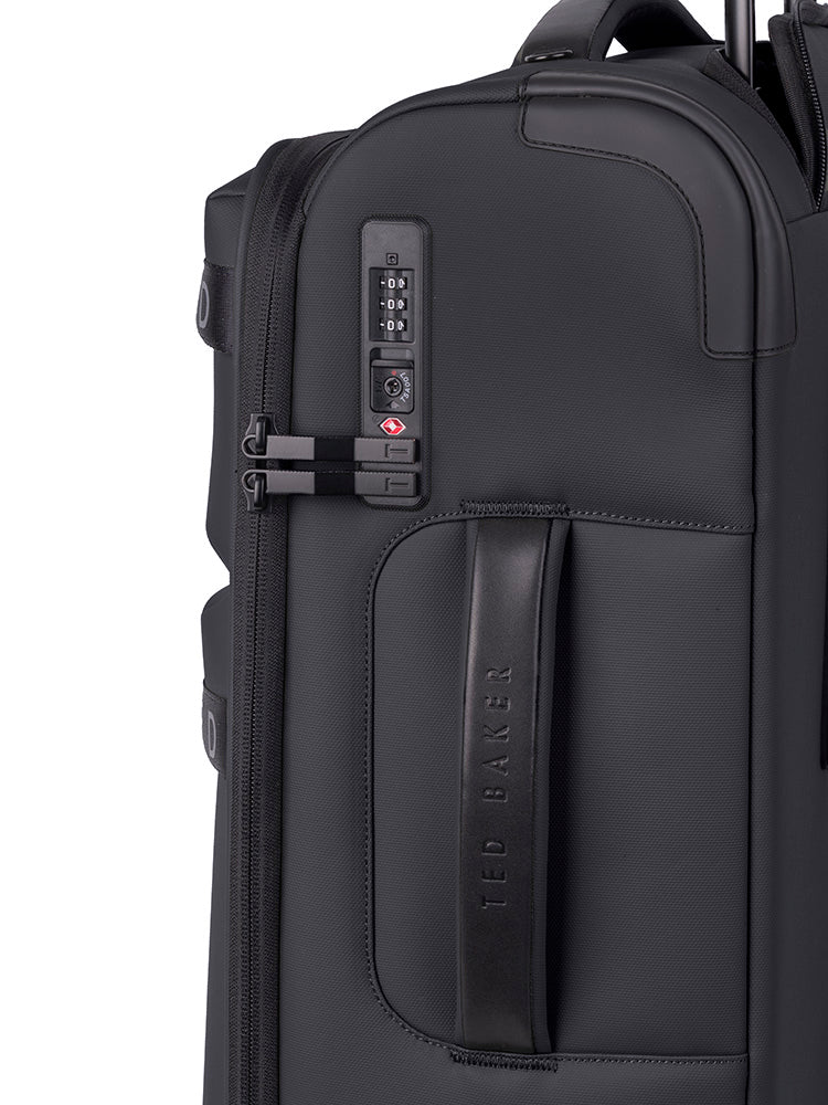 Quantum 55cm Carry-On