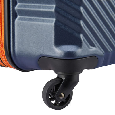 Securitech Patrol 67cm Expandable Medium Check-In