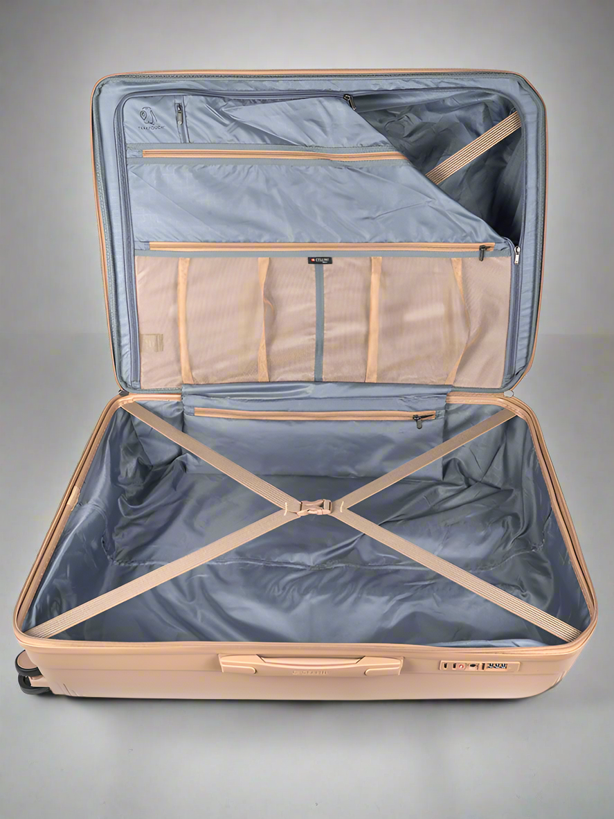 Qwest 79cm Large Check-In