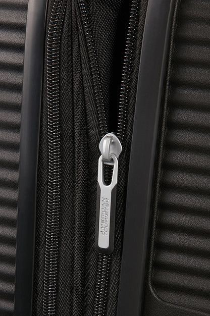 Soundbox Spinner Luggage Sets